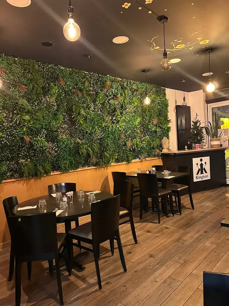 Kington_Chaumont-en-Vexin_slider_image_3