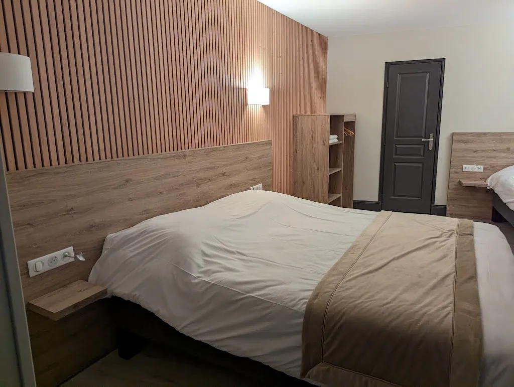 Amit Jain_Logis Hôtel Saint Nicolas_Chaumont-en-Vexin_review