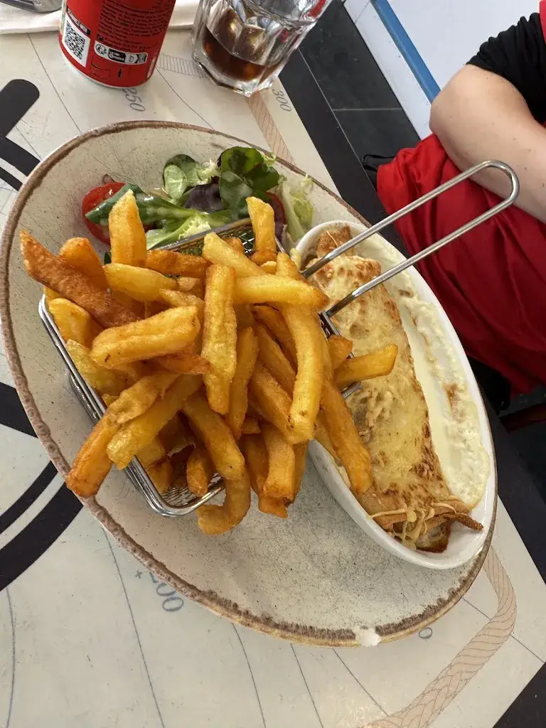 Anna Saļņikova_La Pointe du Hourdel_Cayeux-sur-Mer_review