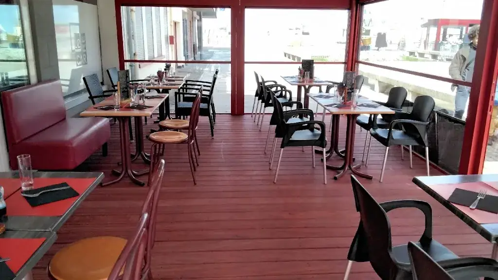 le carré cayeux sur mer , france 80410 restaurant in Cayeux-sur-Mer