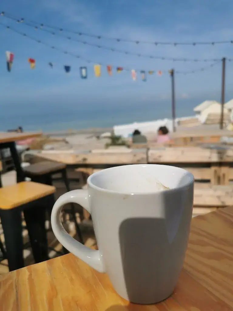 A K_La cabine de Mouné_Cayeux-sur-Mer_review