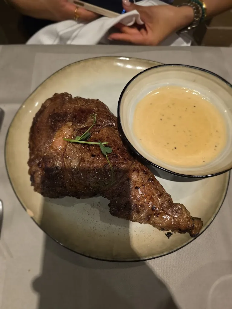 VIC_Le Vertugadin_Chantilly_review