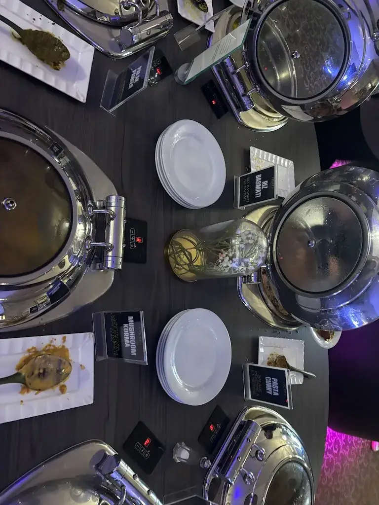 Selin Kaya_Aux Indes Royal_Capinghem_Bewertung