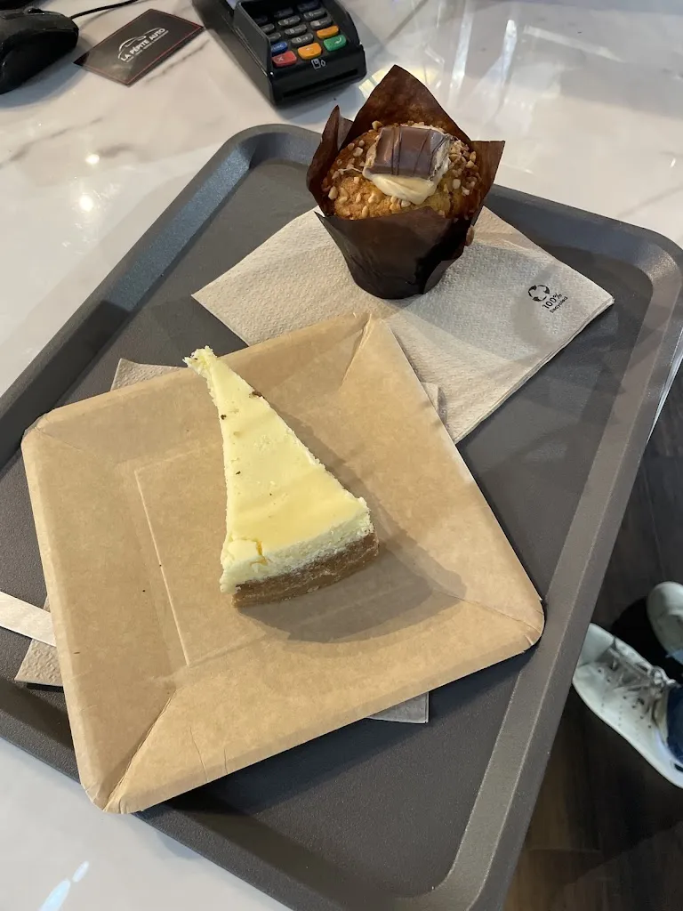 Anaïs L _LE CLUB Café Kinepolis Lomme_Lille_review