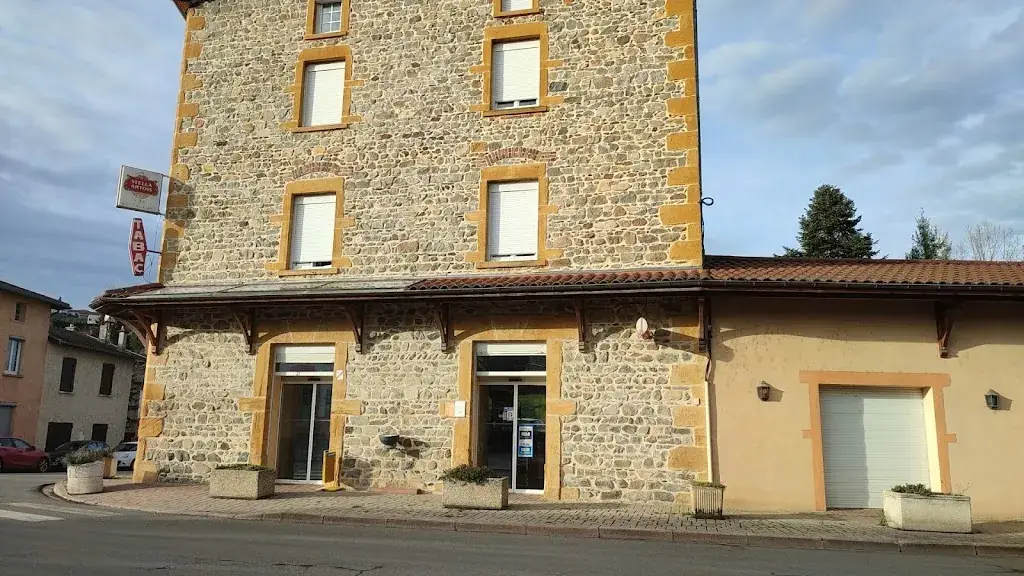 Restaurant Commarmond_Courzieu_slider_image_1