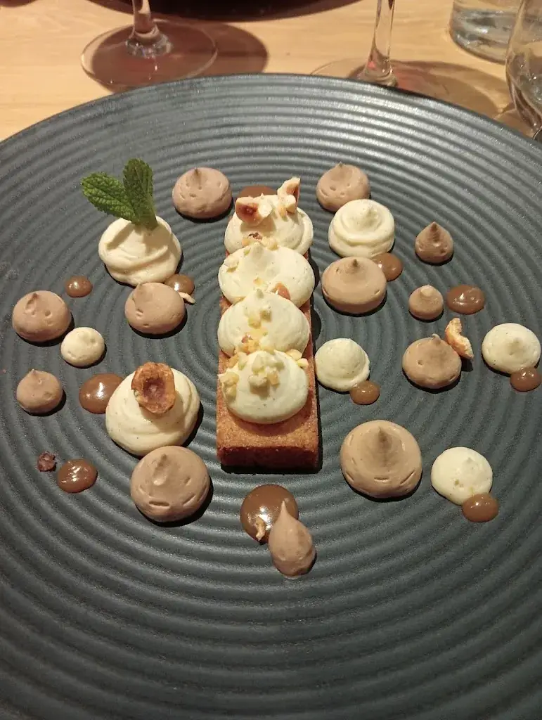 Emilie Strobbe_Le Son de Cuisine_Lompret_review