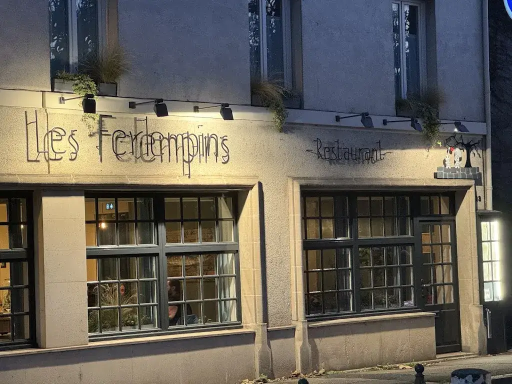 Maximilian Hellwig_Les Ferlempins_Compiègne_review