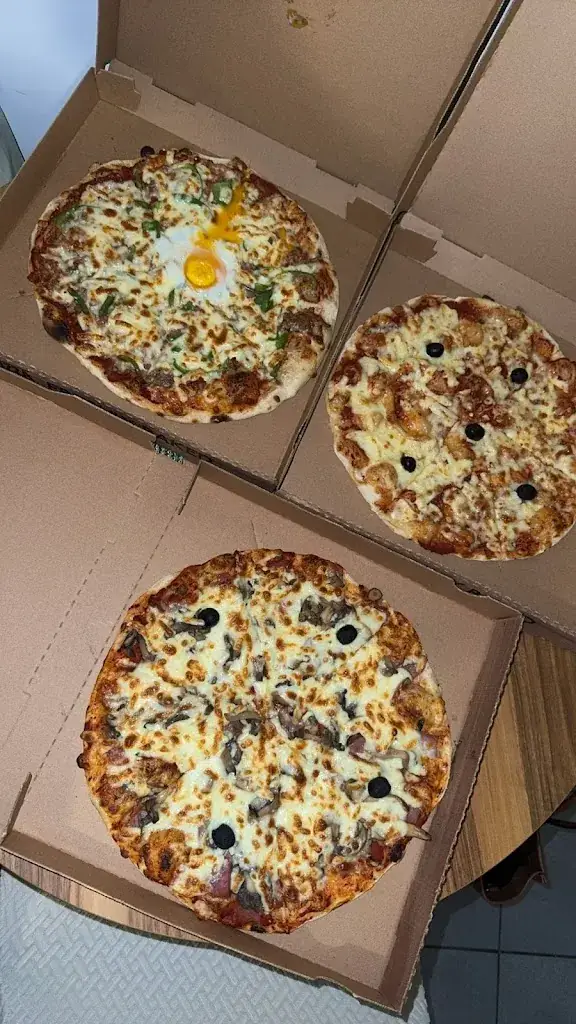 donia sebou_La Pizzeta_Courcelles-lès-Lens_review