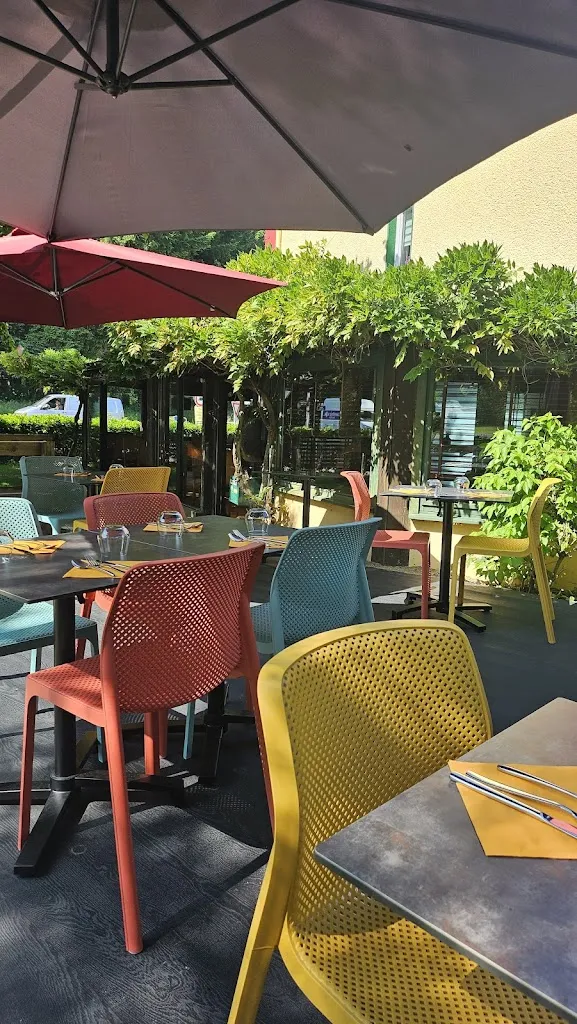 Le Pavillon_Cours_slider_image_1