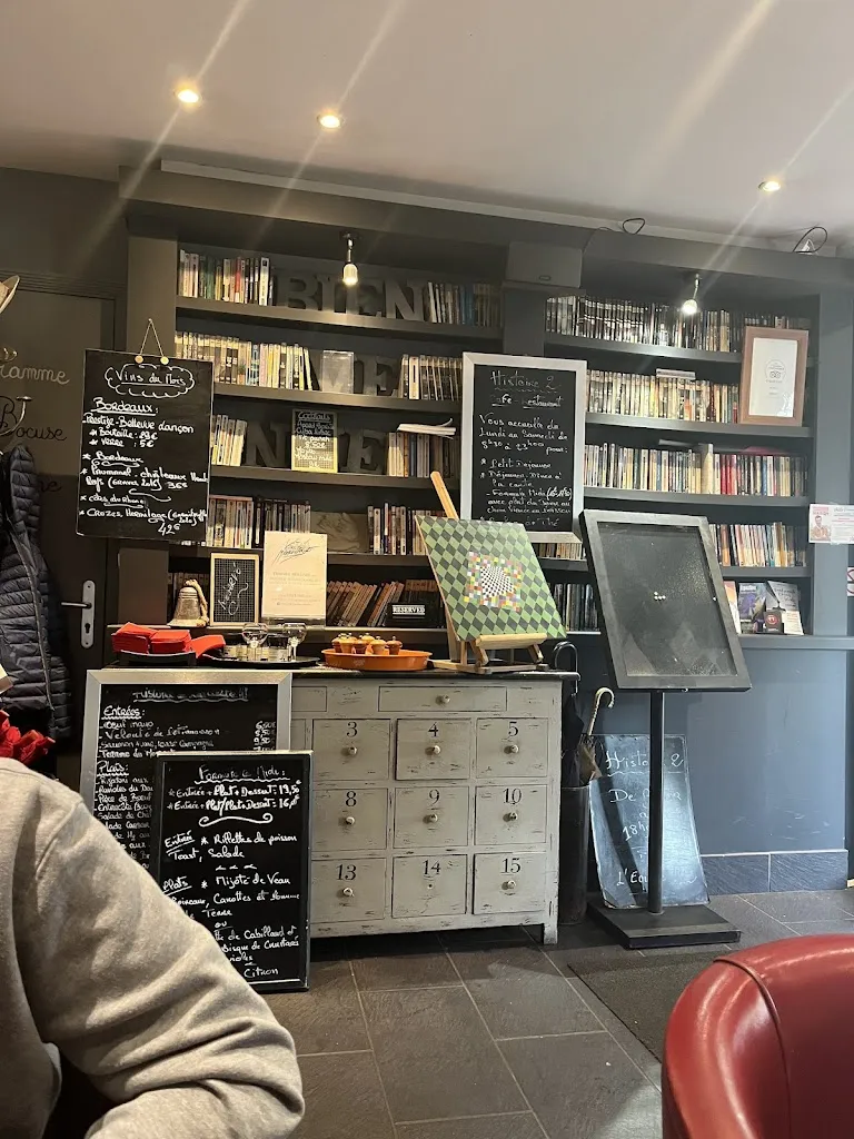 julia OL _Histoire 2_Chantilly_review