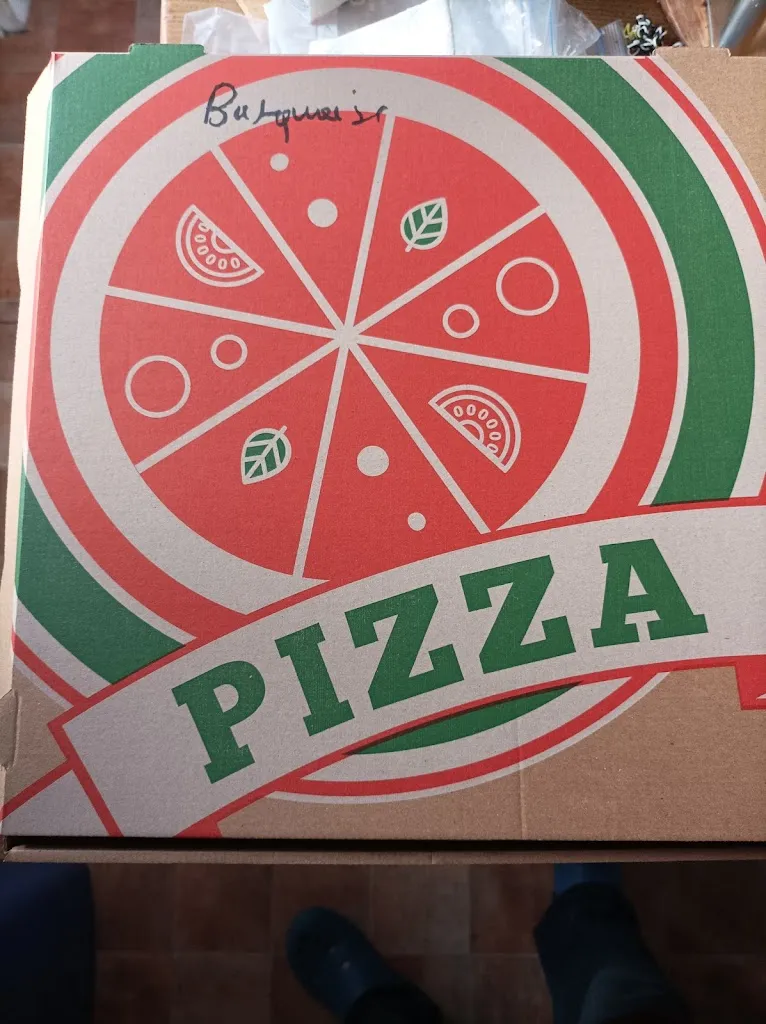 Client Mystère_Petit Chalet Le_Cours_review