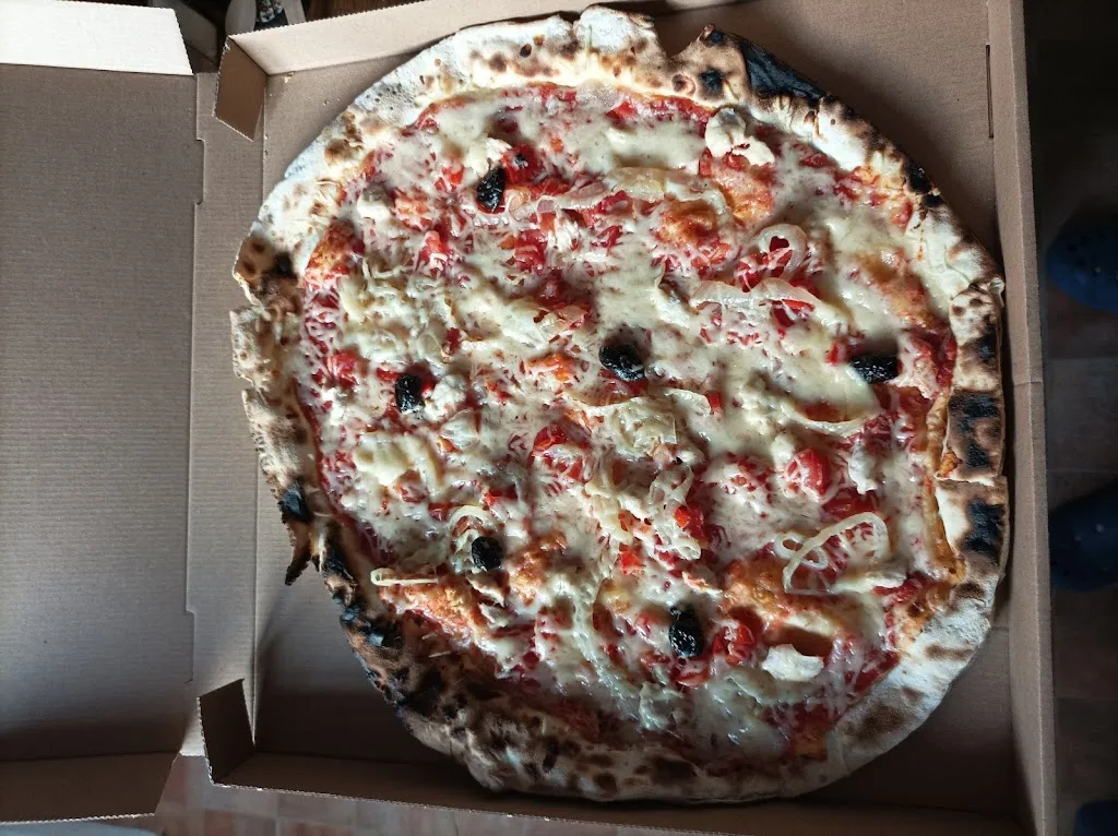 Petit Chalet Le_Cours_slider_image_3