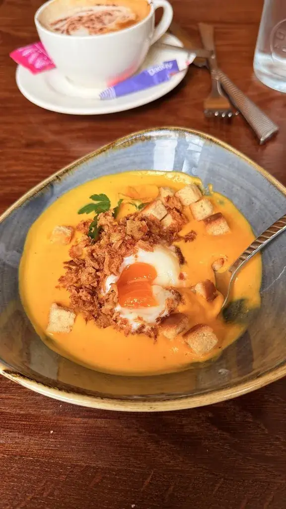 Jordana Narin_La Capitainerie_Chantilly_review