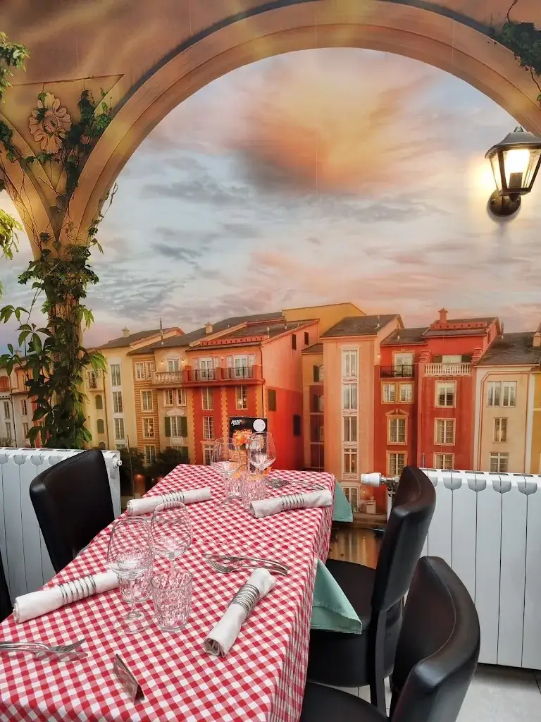 Birdie_La Petite Italie_Corbie_review