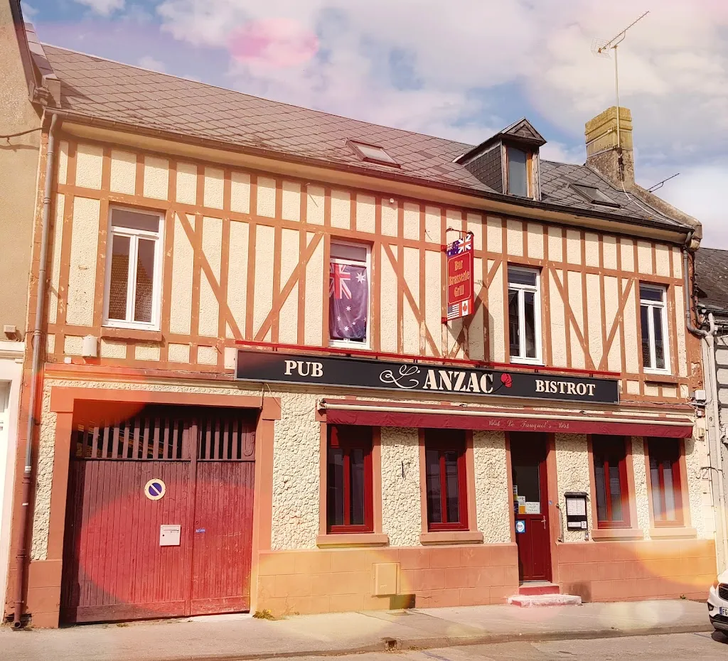 L'ANZAC Pub_Corbie_slider_image_3