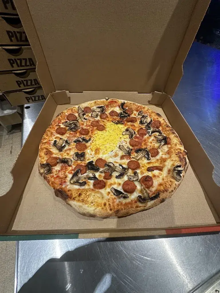 Menu_Royal Pizza_Corbie_image_5