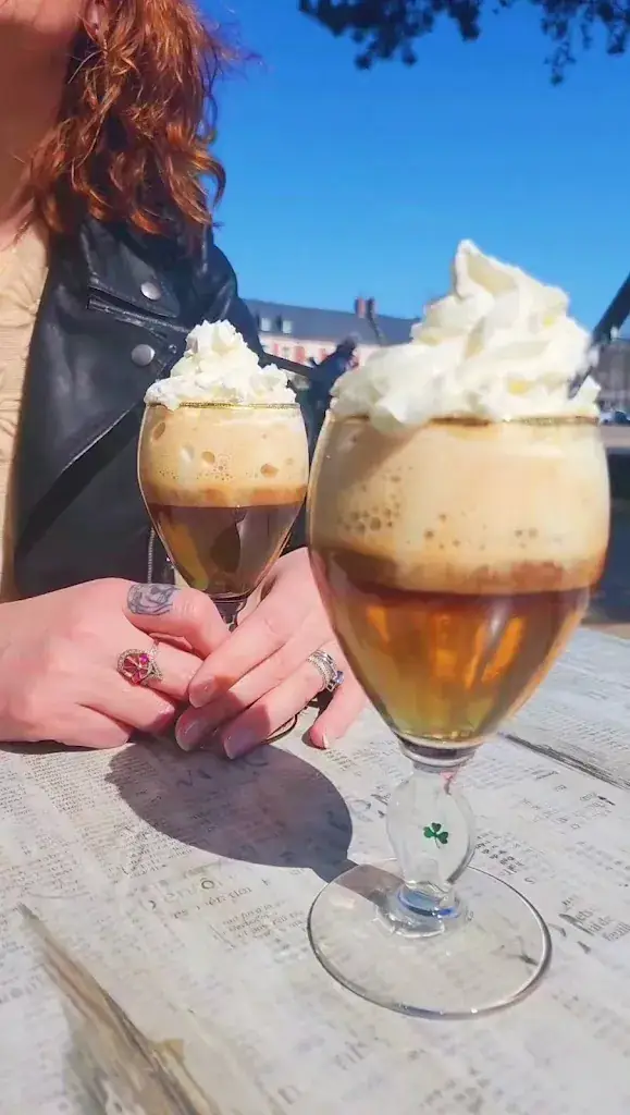 Le Ruby's_Corbie_slider_image_3