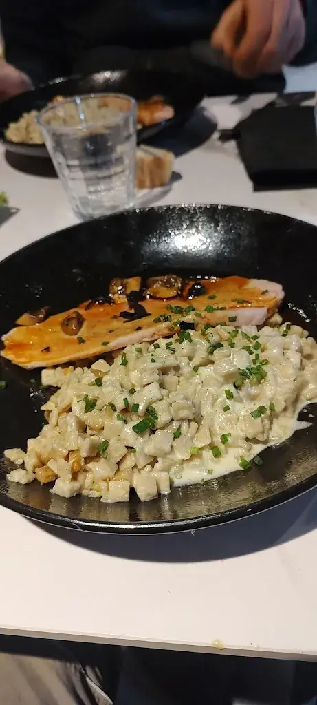 Adri Aticcc _LA TABLE DE ROSE_Gilly-sur-Isère_review