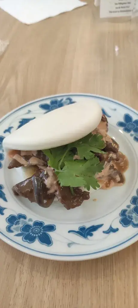 Valentin Coquant_La Pivoine 牡丹_Crépy-en-Valois_review