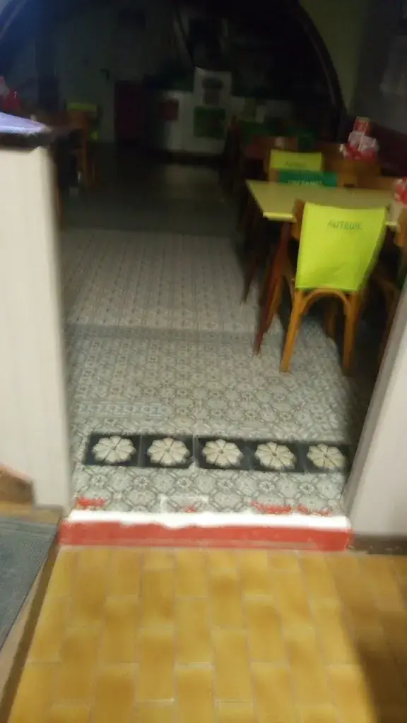 CAFE DE LA POSTE_Crécy-sur-Serre_slider_image_3