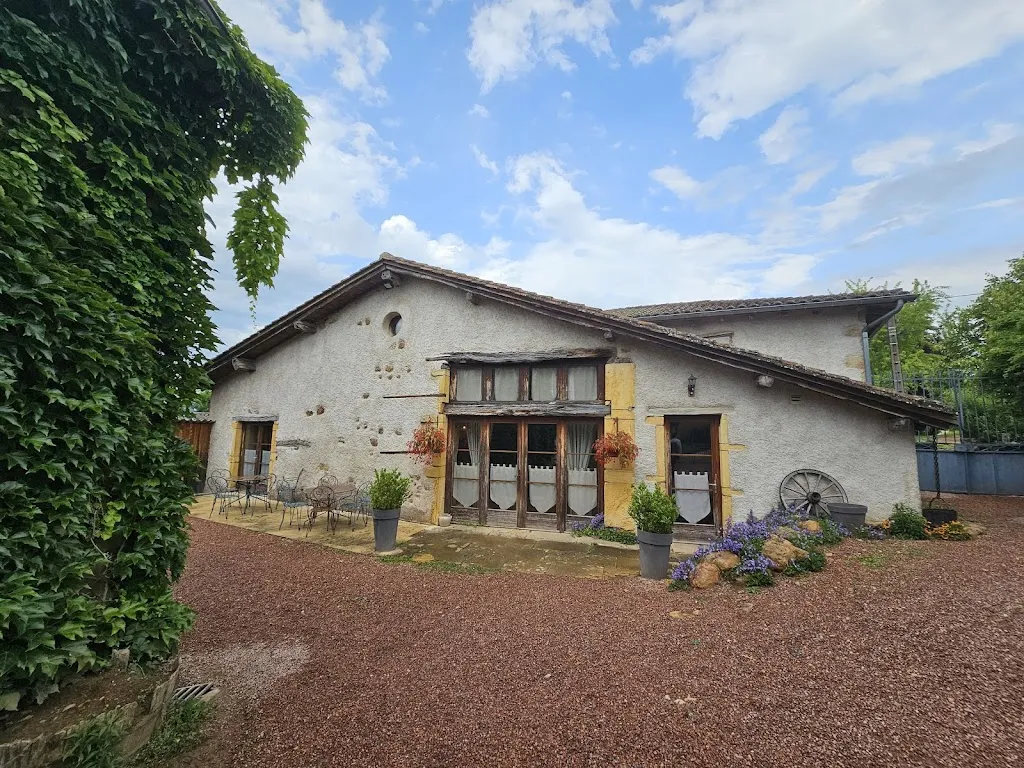 Marylise Oulevey_La Grange_Coutouvre_review