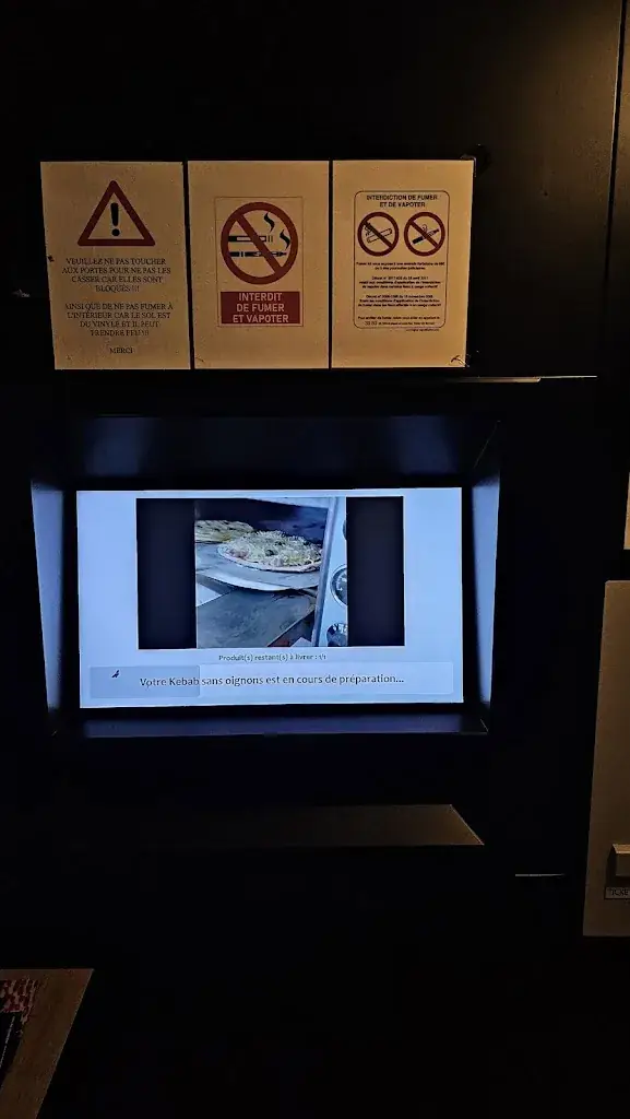 Martina (Hami)_distributeur à pizzas big foods crécy-en-ponthieu_Crécy-en-Ponthieu_review