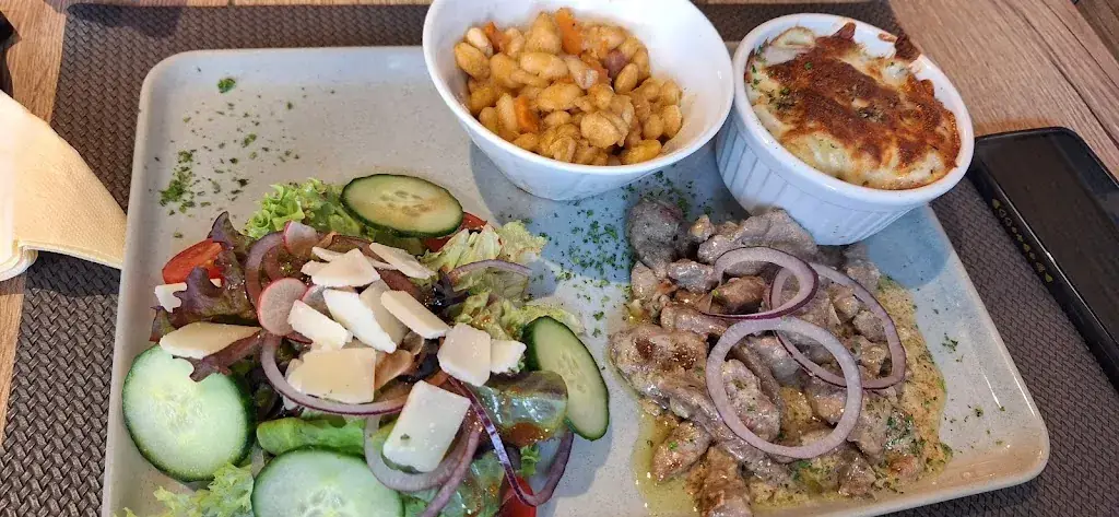 Linda Gillard_La Rustica - Cousolre -_Cousolre_review