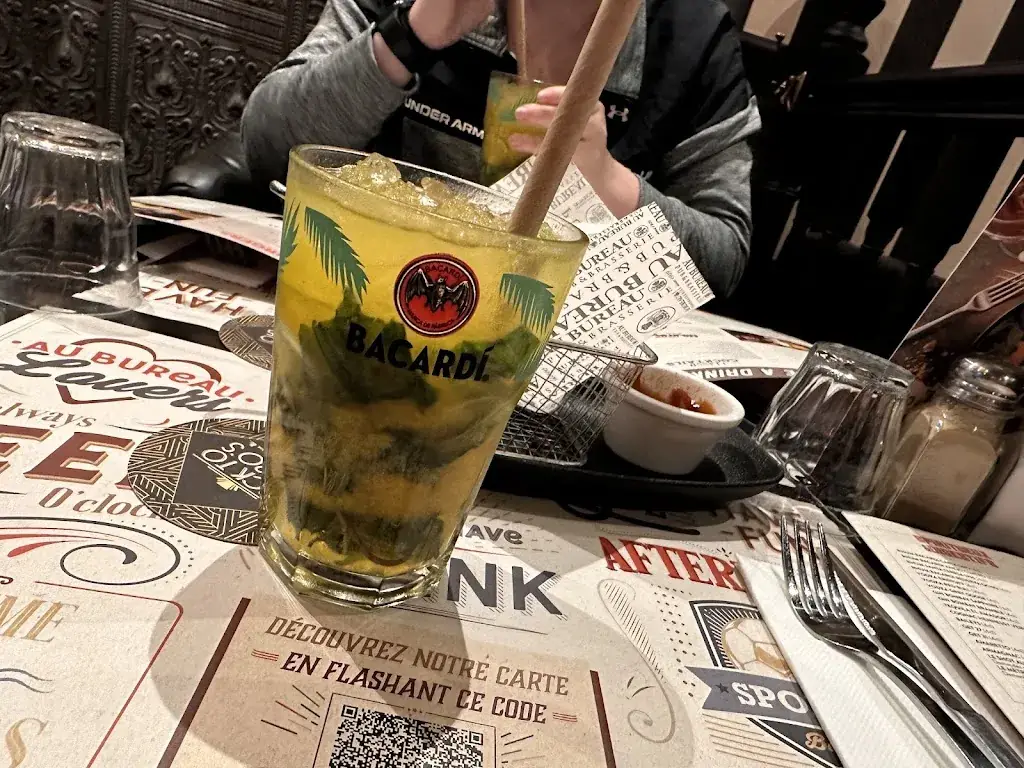 Michael Smith_Au Bureau - Pub et Brasserie_Coquelles_review