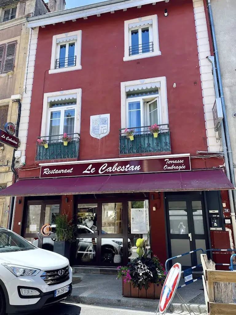 Jasmin Reed_Restaurant Le Cabestan_Couzon-au-Mont-d'Or_review