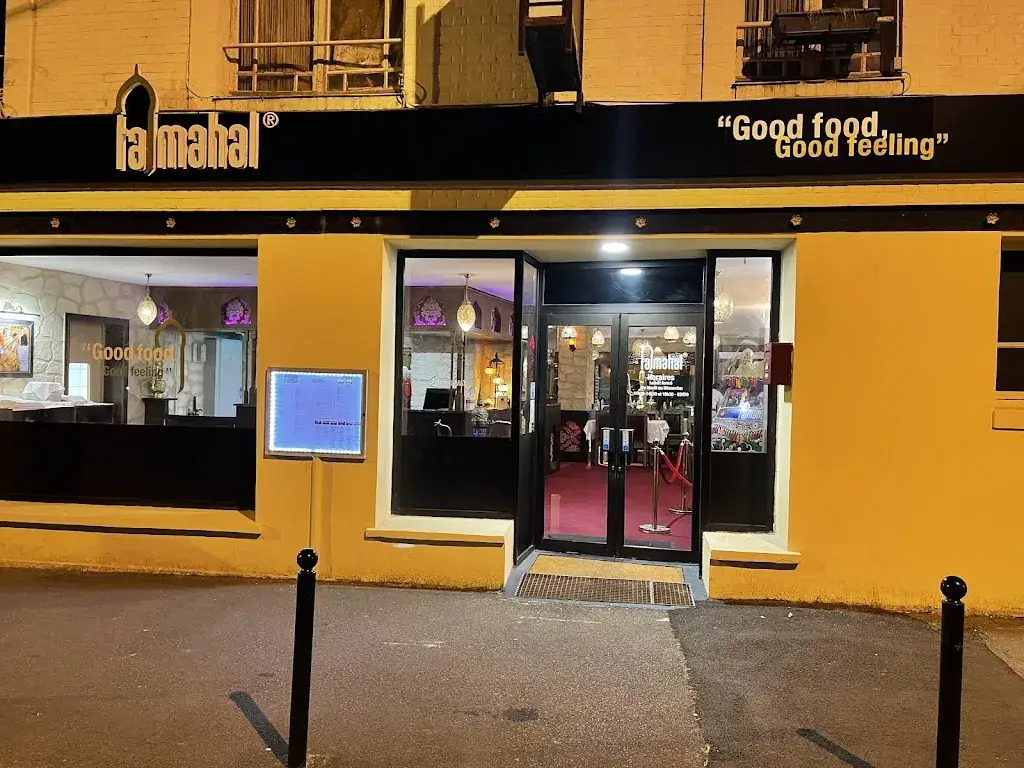 MALIK’S gourmet restaurant in Creil