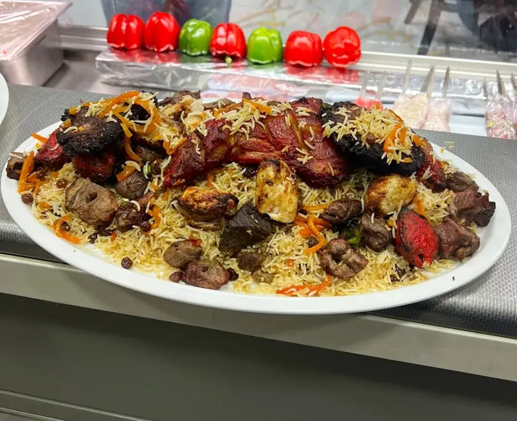 Pamir Grill_Creil_slider_image_3