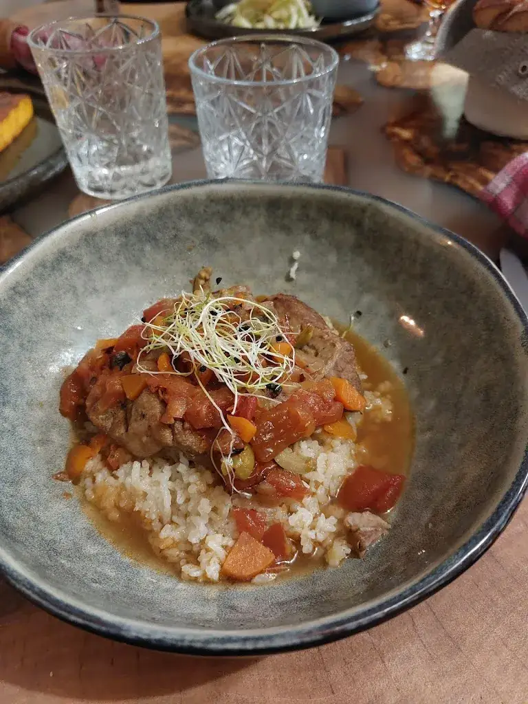 Valérie Mutua_Le repaire gourmand_Curgies_review