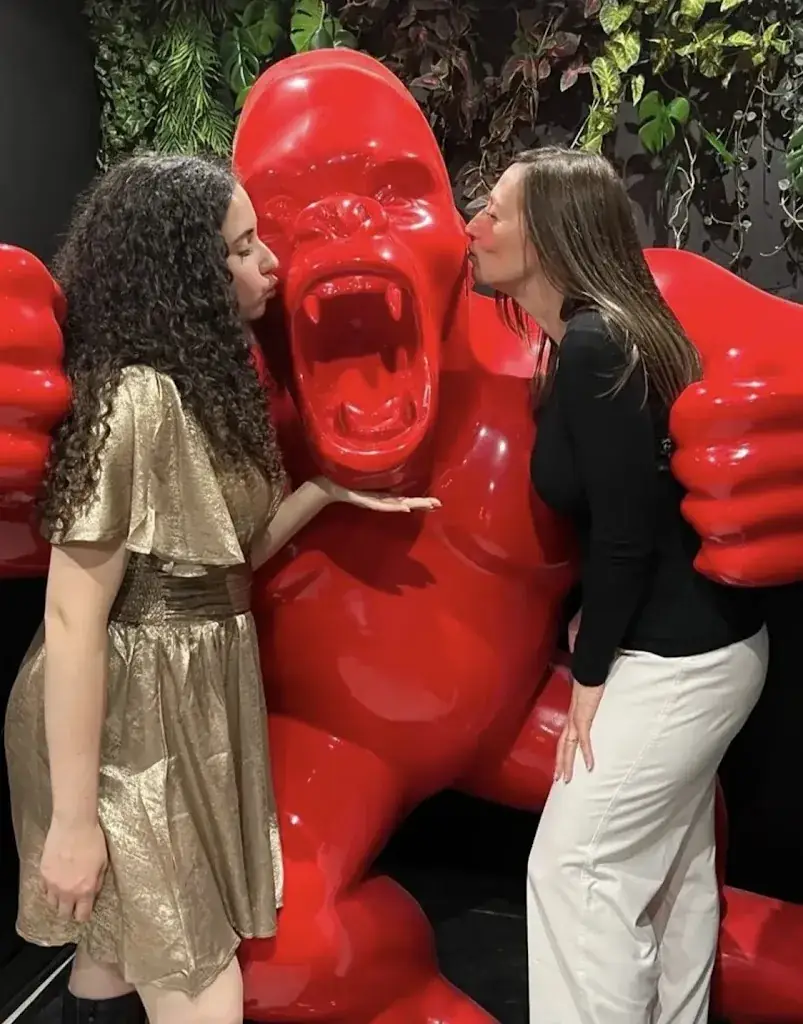 bro. lcn_Gorilla Bar lounge_Crouy_review