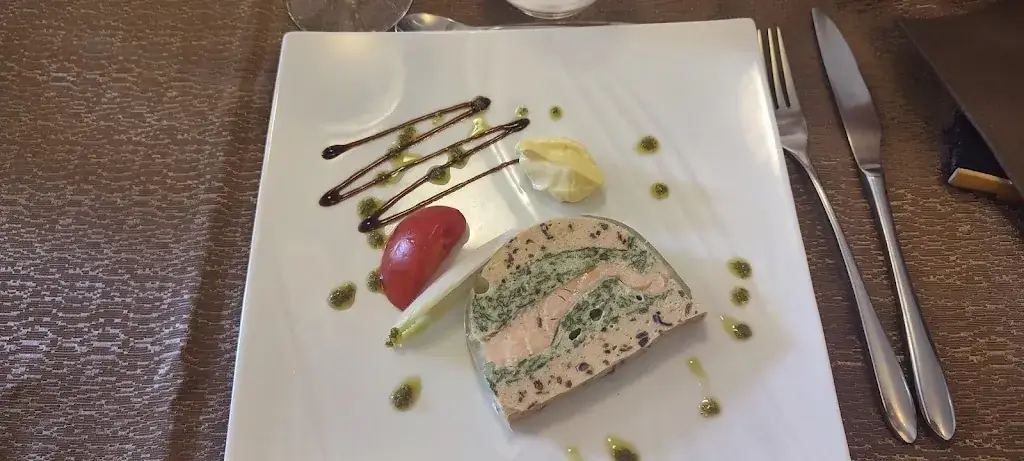 Chabha CHAIB-BEZIAT_Le Chantegrit_Creys-Mépieu_review