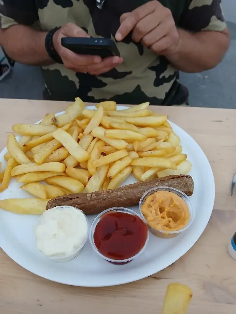 Claudia Legourd_Domaine de la Biette_Divion_review