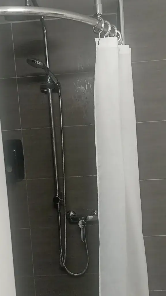 Hôtel Le Colibri restaurant in Douvrin