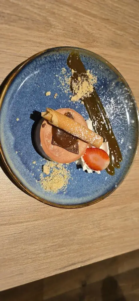 Ali Holstead_Le Resto ... Tout Simplement_Cucq_review