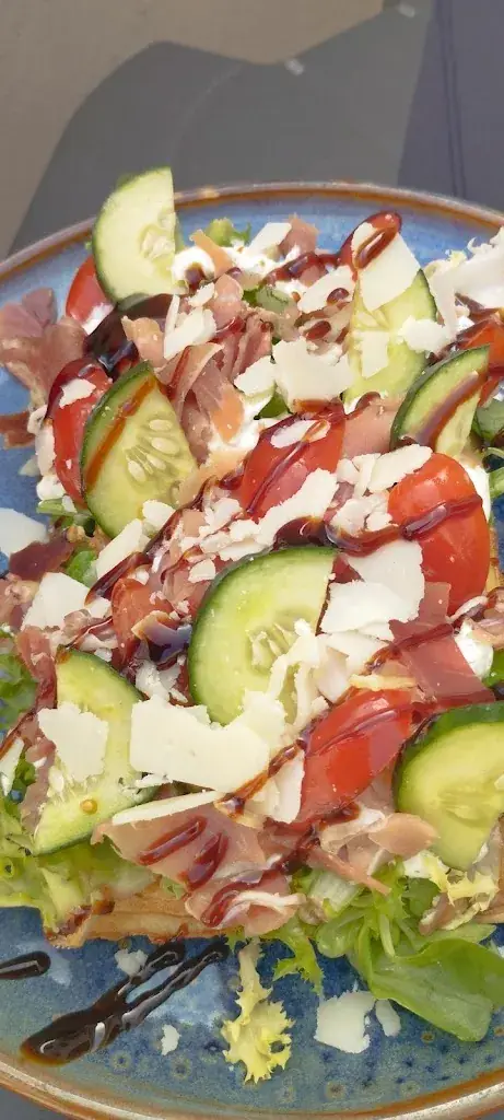 Sarah Vieira_Les Oyats_Cucq_review