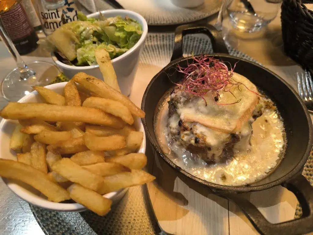 Camille Tarnowski_Bowling & Restaurant - La Goudale Cucq_Cucq_Bewertung