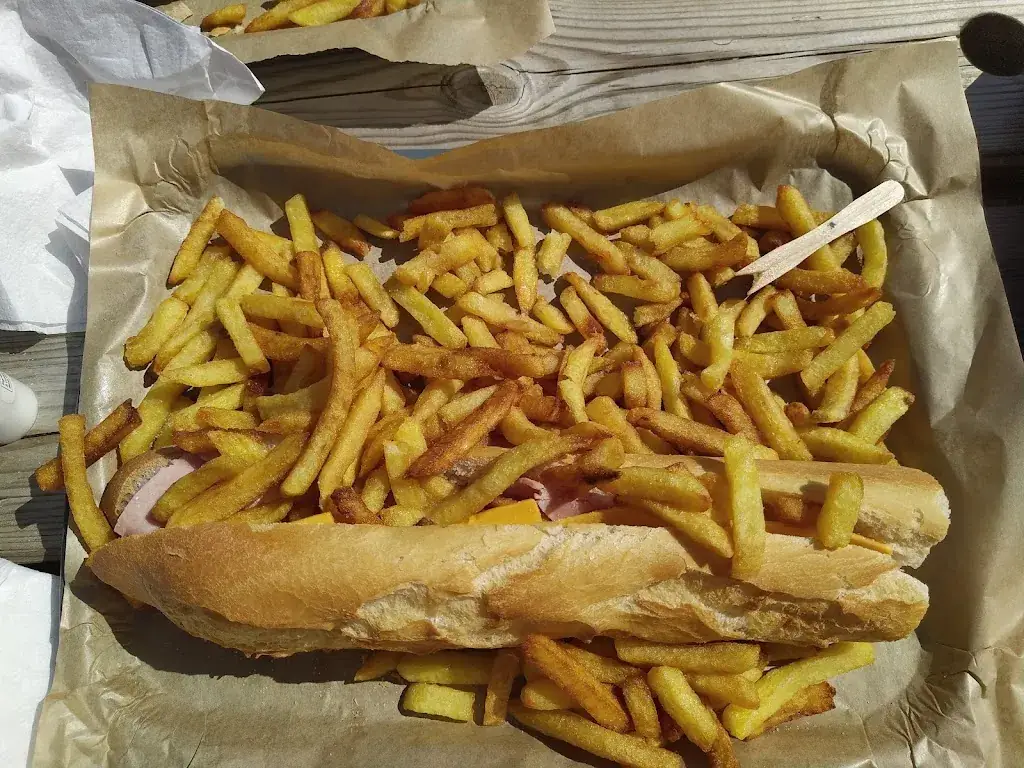 Menu_Friterie Adresse 1752 street 🍟🍔_Cucq_image_4