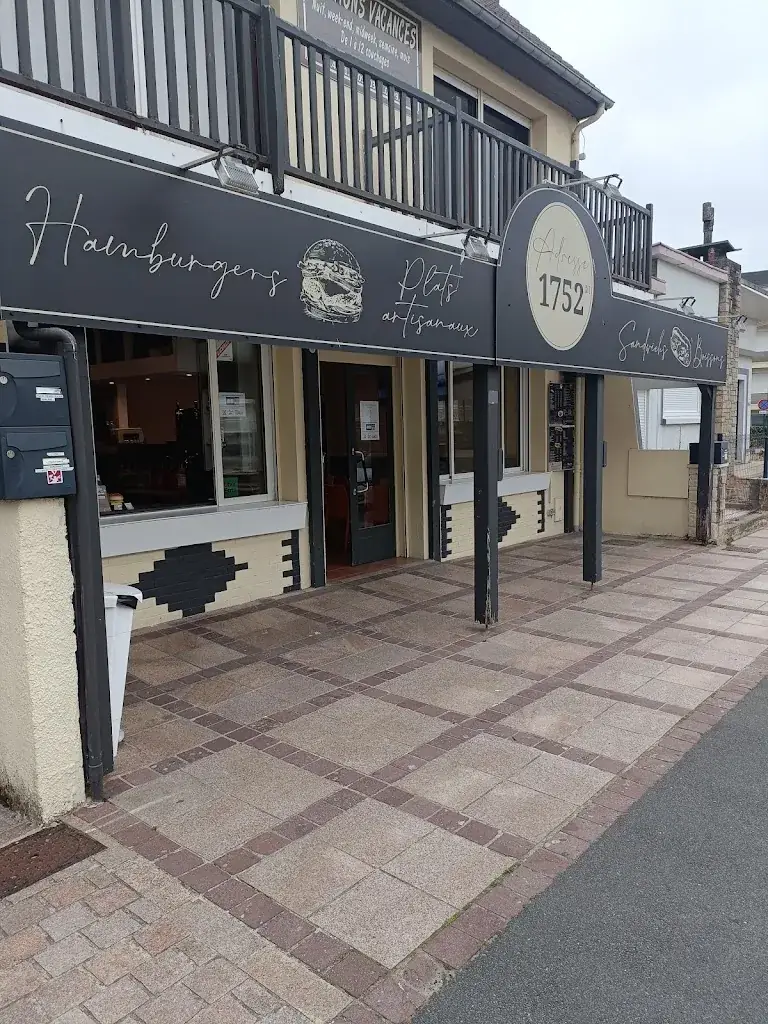 Friterie Adresse 1752 street 🍟🍔_Cucq_slider_image_1