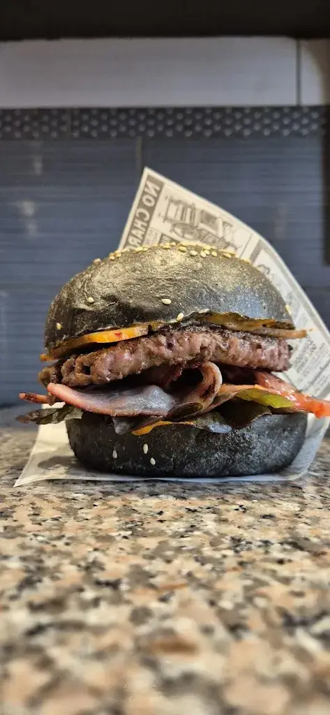 Friterie Adresse 1752 street 🍟🍔_Cucq_slider_image_2