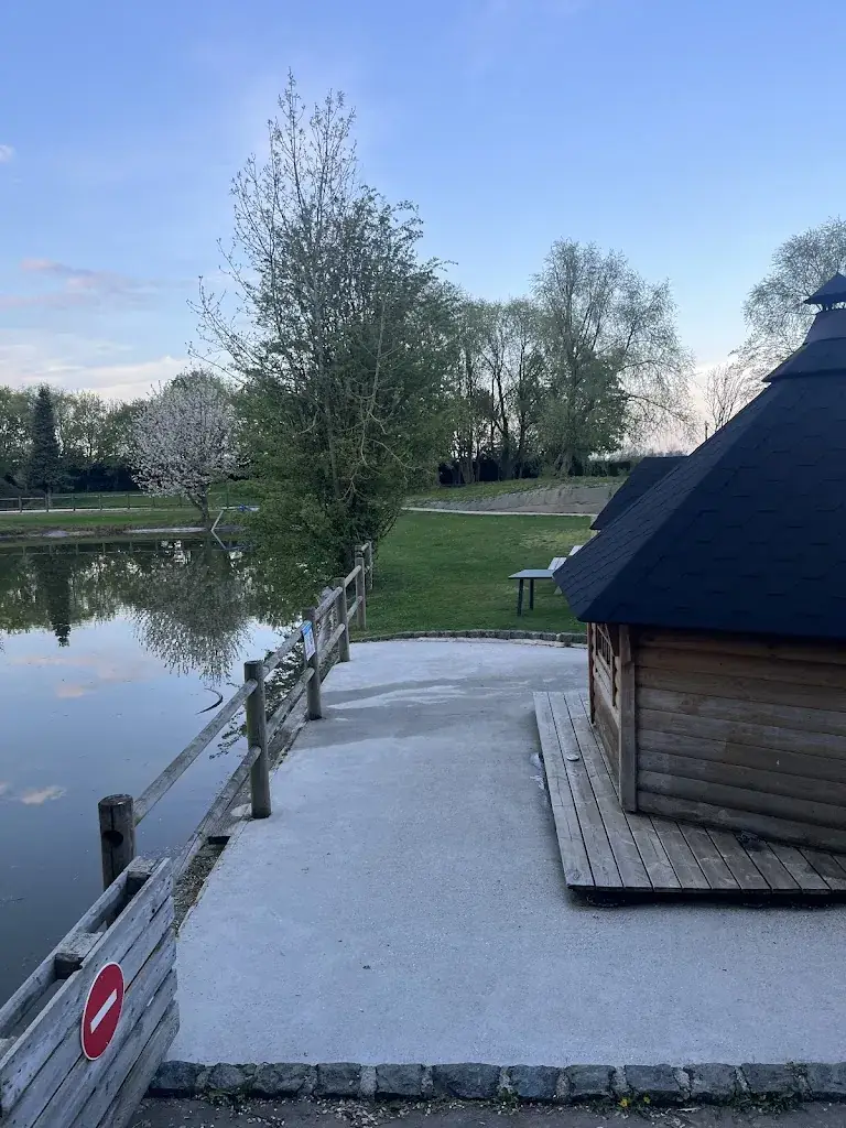 RENARD Melissa_Entre Parenthèse_Warlus_review