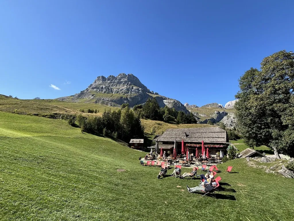 James Callum_Refuge du Tornieux_Sallanches_review