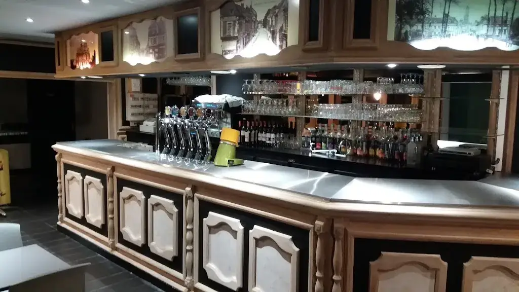 Le Commerce - Restaurant et Bar restaurant à Doullens