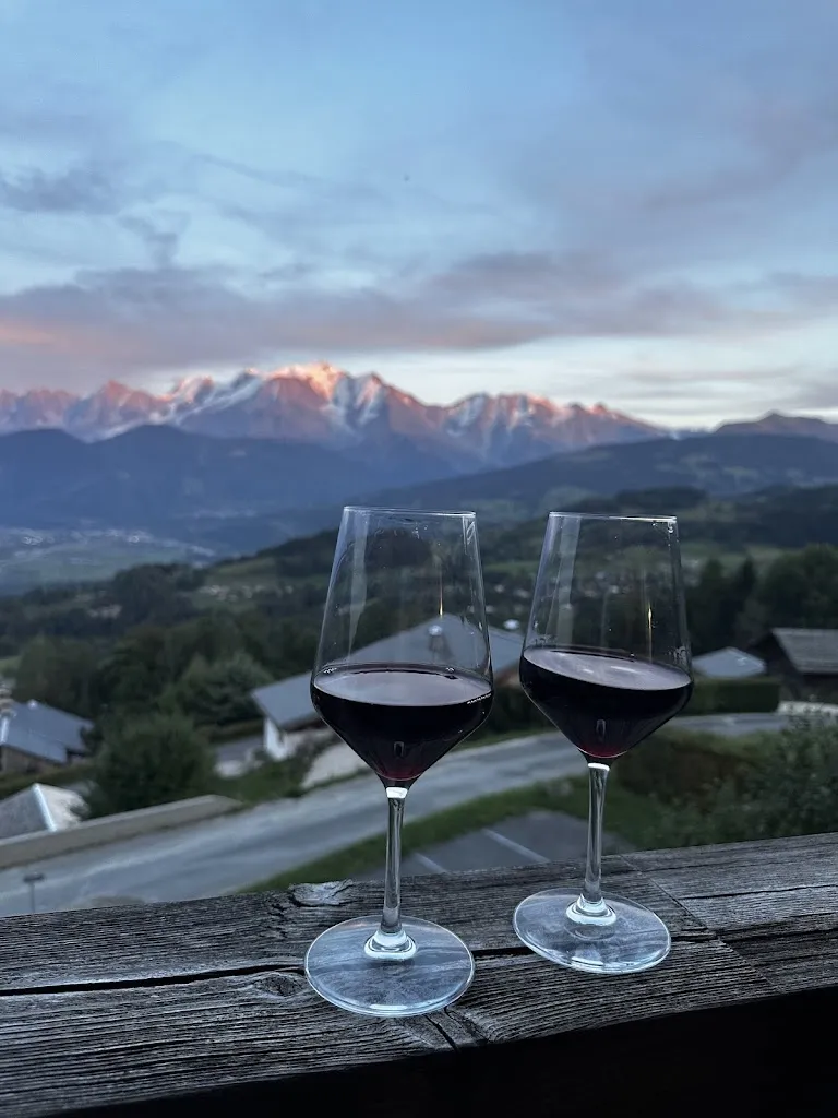 Jana Kukebal_Le Chalet Hôtel Cordon_Cordon_review