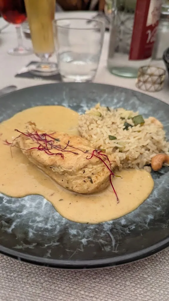 Gustav Eff_Nicolas_Douai_review