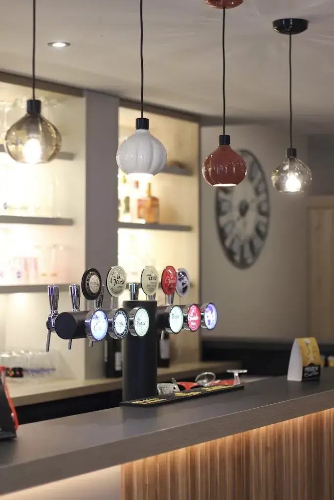 Le Relais_Desvres_slider_image_3