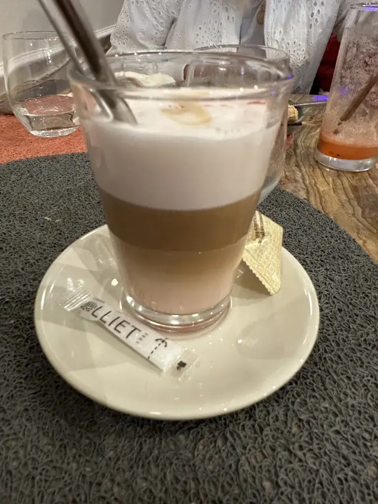 Madeline_L'épicurien_Albertville_recensione