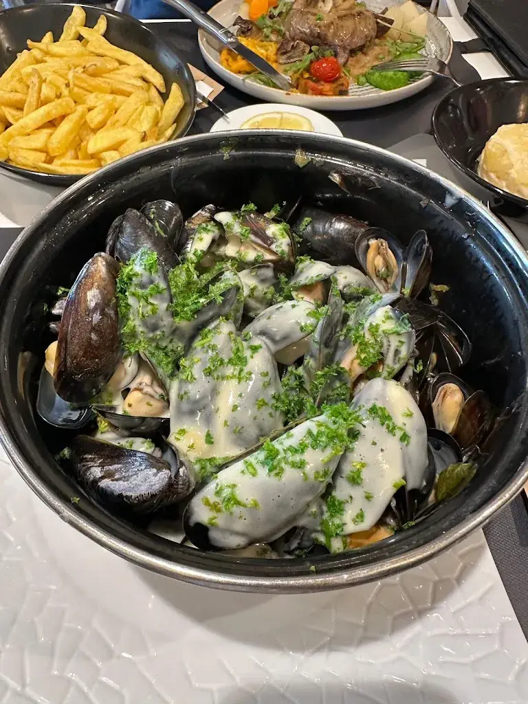 Anh Tran_La Paillotte_Dunkerque_review